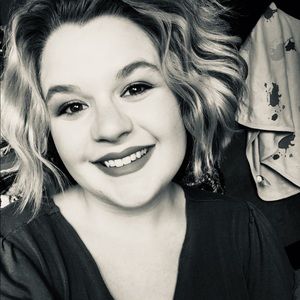 Meet your Posher, Cayla